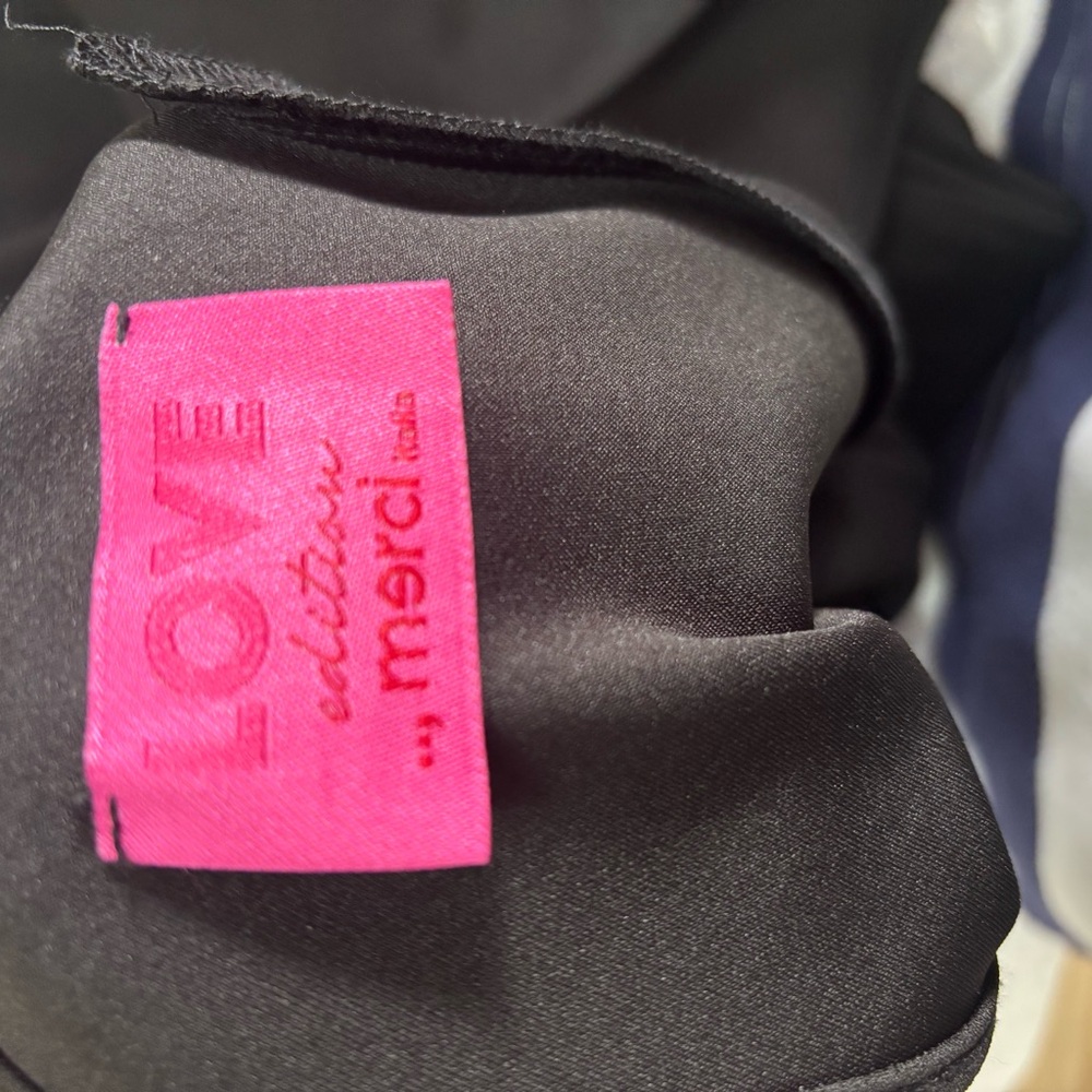 LOVE merci Italia Open Back Black Mini Dress - Picture 4 of 6